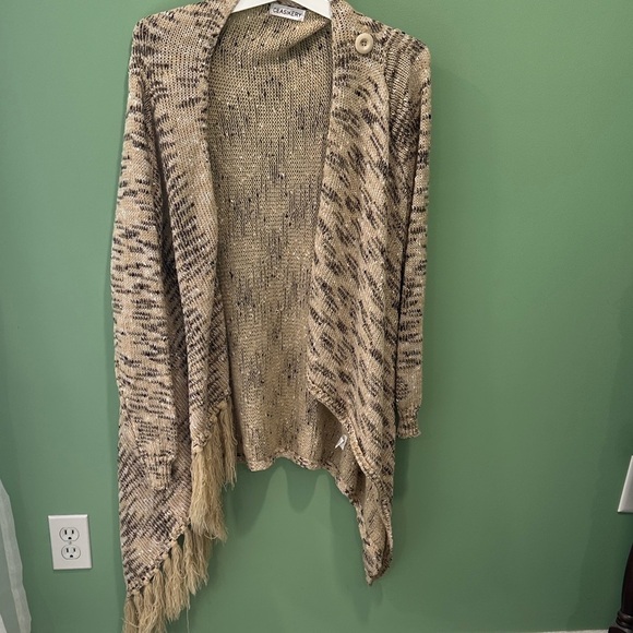 Chic Beige and Brown Cowl Neck Sweater with Fringe - Picture 8 of 8